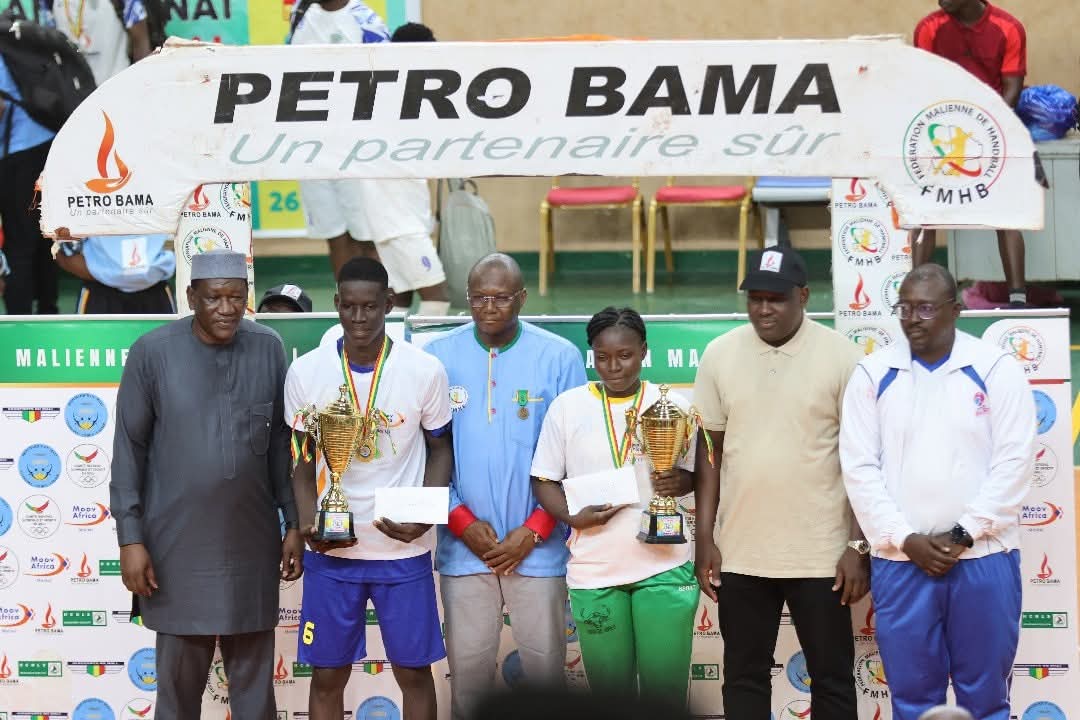 Le Sigui de Kayes et l'USFAS couronnés meilleurs équipes de handball de 2025